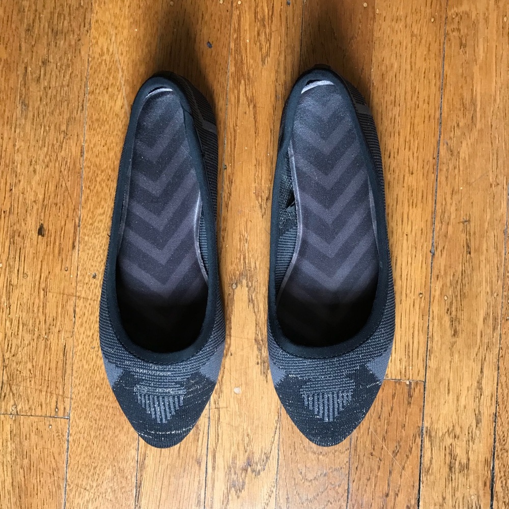 7.5 Skechers Black Charcoal Soft Cleo Flats